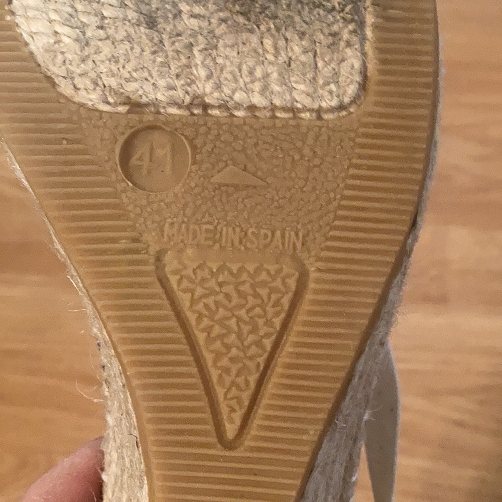 Women’s denim peep toes made in Spain wedge espadrilles with ankle straps - Picture 9 of 10